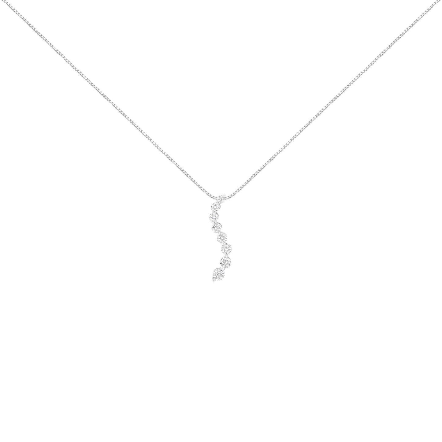 Collana con ciondolo Journey da 18" in oro bianco 14k certificato AGS con diamanti taglio baguette e taglio brillante rotondo da 3,0 carati (colore FG,