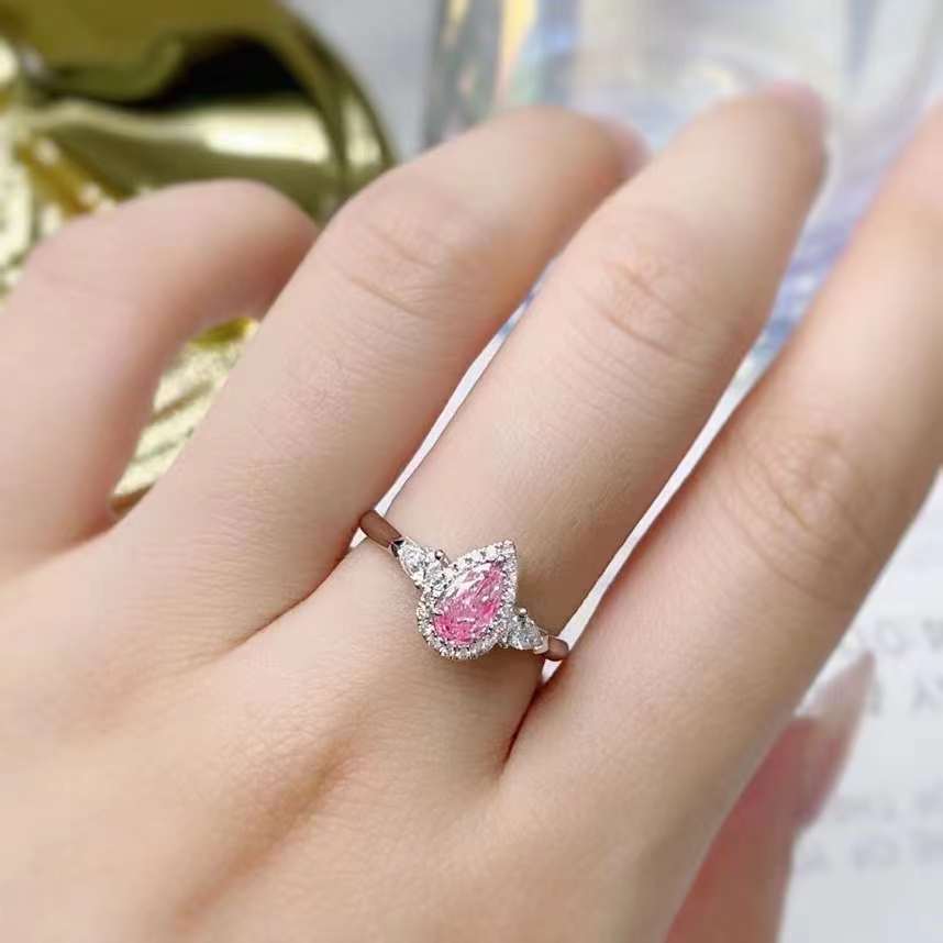 SGARIT Personalizza Gioielli Pregiati Anello in Oro 18k con Diamante Rosa Naturale Fancy da 0,55 ct Taglio a Pera VS Gioielli con Pietre Preziose Naturali Anello da Donna