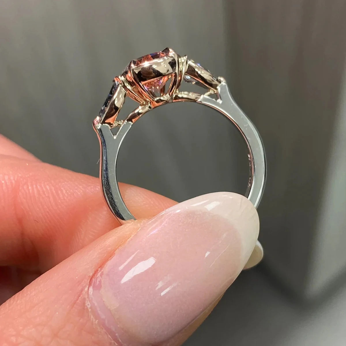 Pink Pear Diamond Three Stone Rings PT950/14K /18K White Gold 2.0CT Pink Color Lab Grown Diamond Rings Anniversary Gift