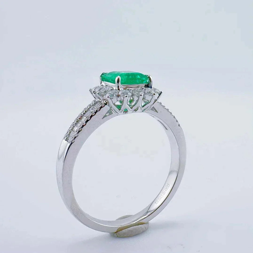 GUILD25 men's fine ring with 0.83ct natural green emerald set in 18K gold with diamond accents