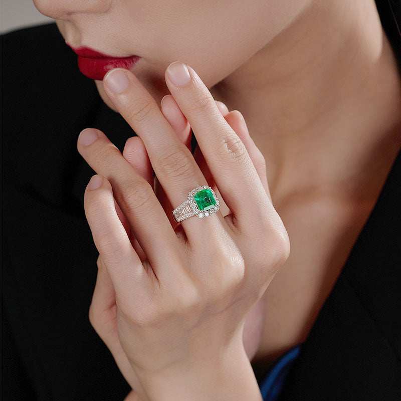 Vintage Fashion Natural Emerald Diamond Gemstone 18k Gold Jewelry Ring - The Sparkling Squirrels & Co.
