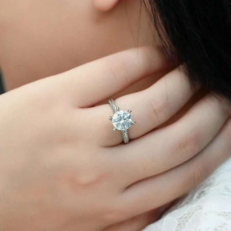 Deluxe engagement ring with 3 carat lab-grown diamond, certificate, 925 silver plated 18K white gold, the most beautiful gift fo - The Sparkling Squirrels & Co.