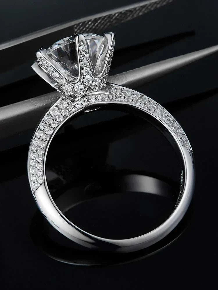 Deluxe engagement ring with 3 carat lab-grown diamond, certificate, 925 silver plated 18K white gold, the most beautiful gift fo - The Sparkling Squirrels & Co.