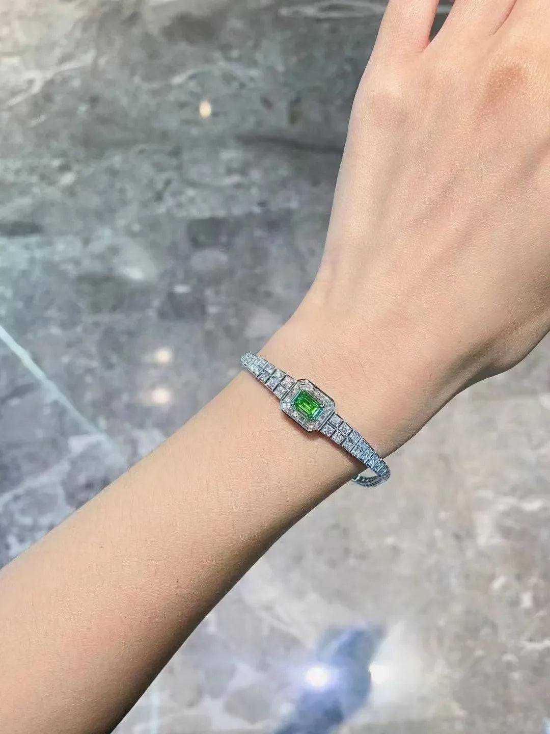 SGARIT Women Luxury Bracelet Elegant Women 18k Gold VS 1.53ct Emerald Cut Natural Fancy Green Real Diamond Bracelet - The Sparkling Squirrels & Co.