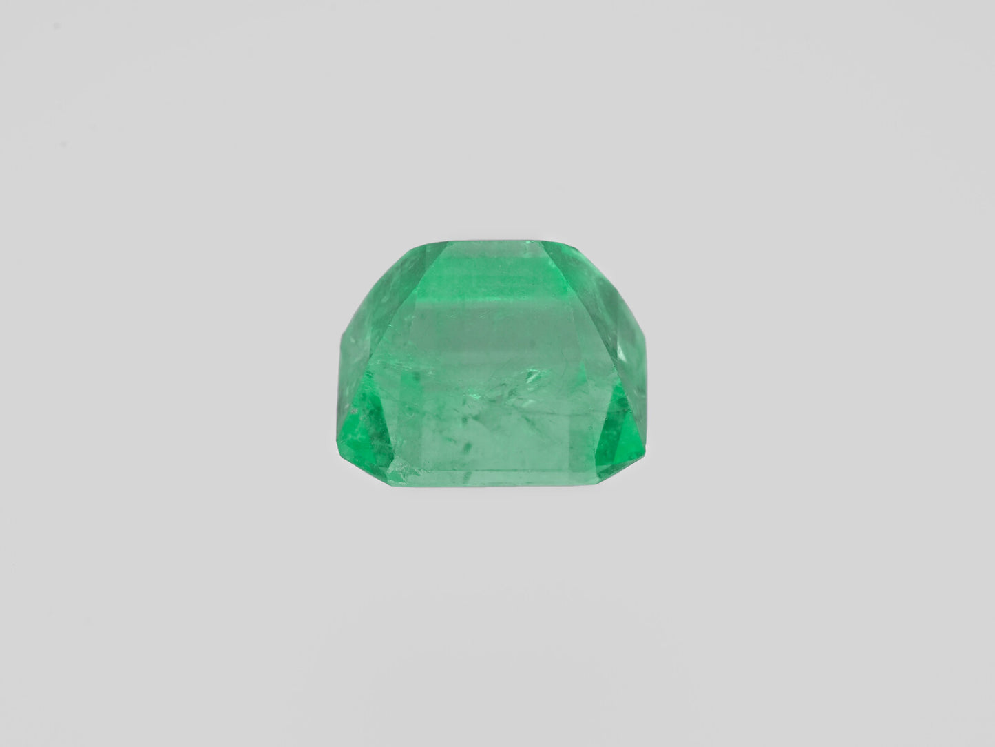 GRS Certified COLOMBIA Emerald 5.81 Cts Natural Lustrous Green Octagonal