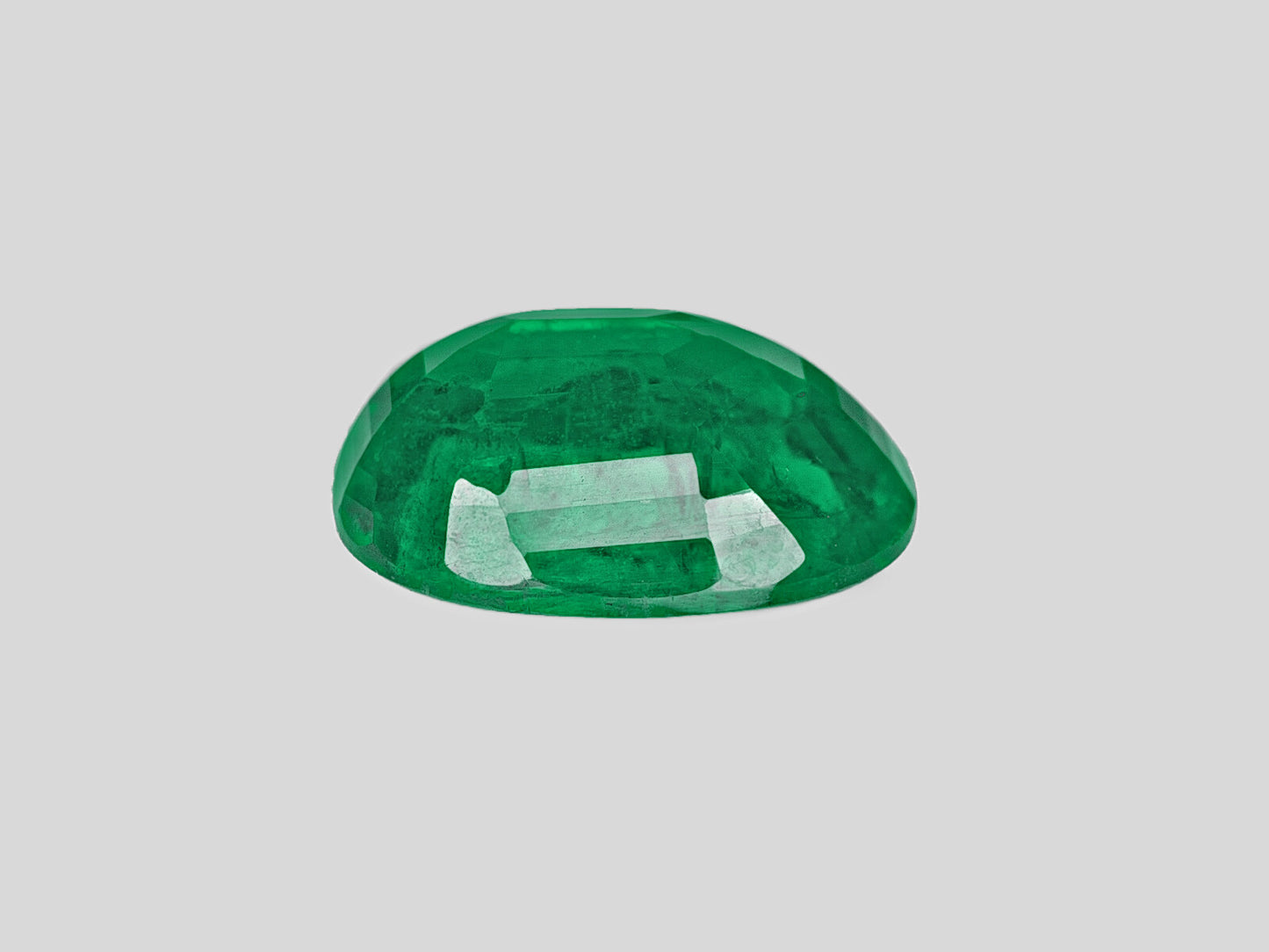 Stunning GII Certified 5.47 Cts Natural Zambian Emerald - Deep Green Oval Gemstone
