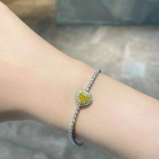 SGARIT 精美珠宝女款 18k 金 VS 1 克拉心形切割天然黄钻女士结婚手链