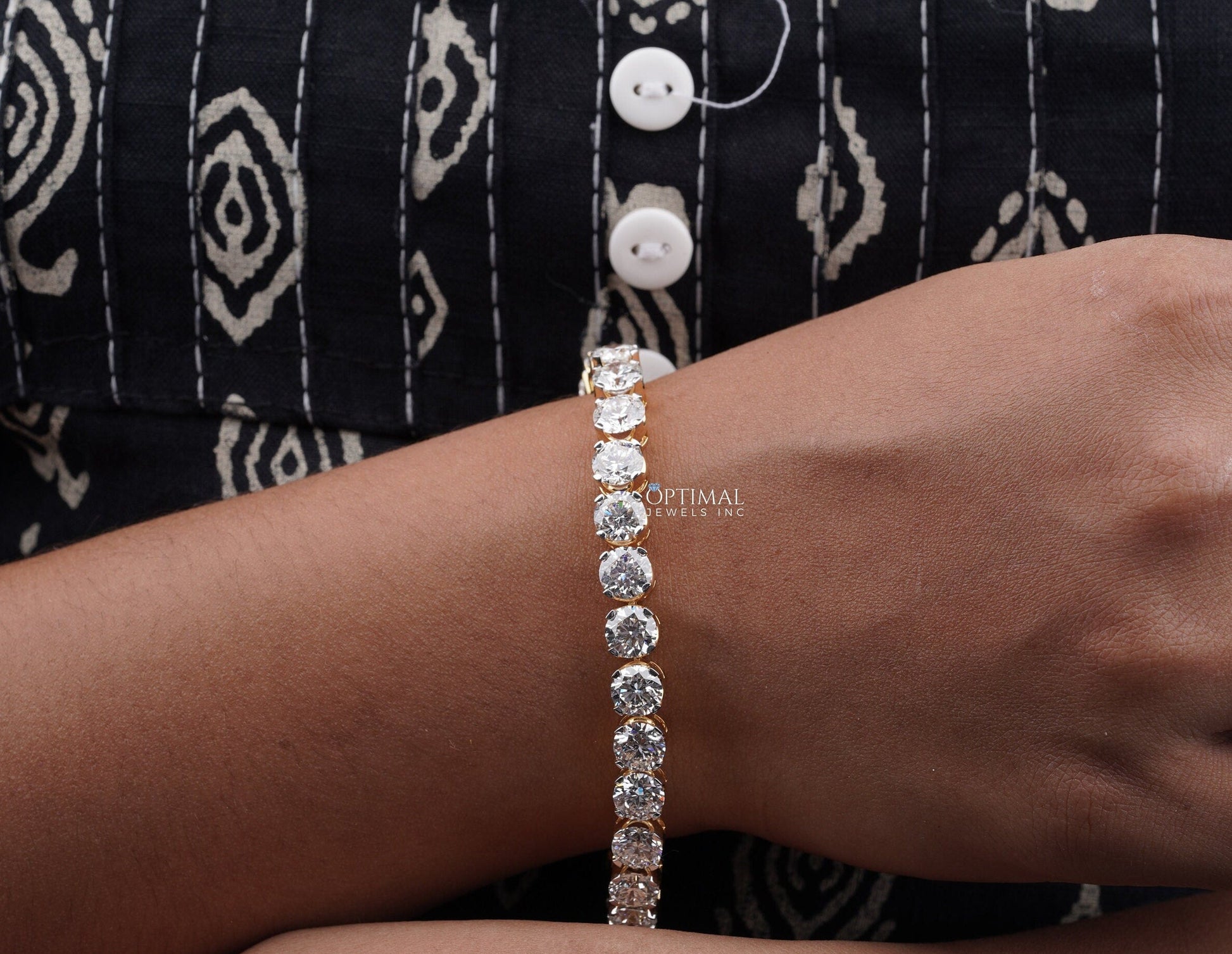 Unique Round Cut Lab Diamond Eternity Bracelet, 23.00 CTW Lab-Grown - The Sparkling Squirrels & Co. 