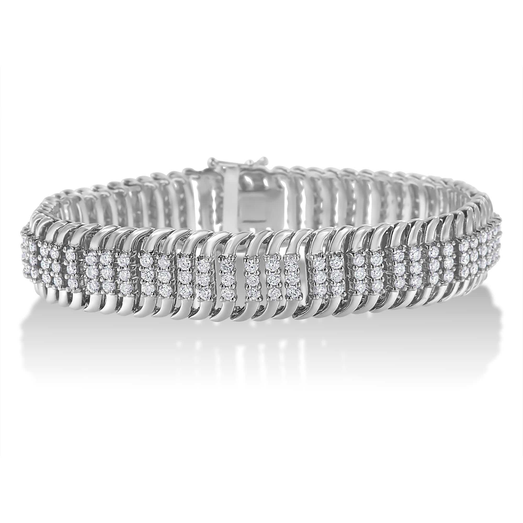 14K white gold tennis bracelet with 5.0 carat round brilliant cut diamonds and S-shaped links