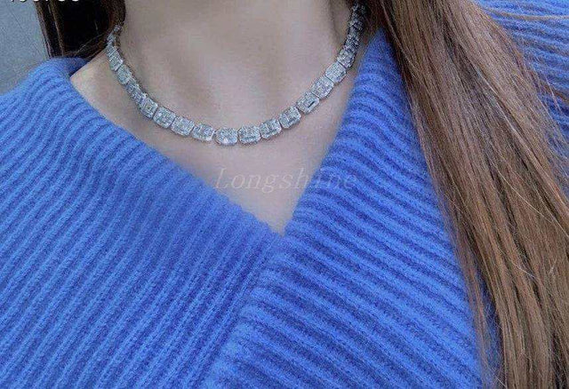 2022 Exquisite Square Shape Latest Luxury Design 18K Gold Big Diamond Round Necklace - The Sparkling Squirrels & Co. 