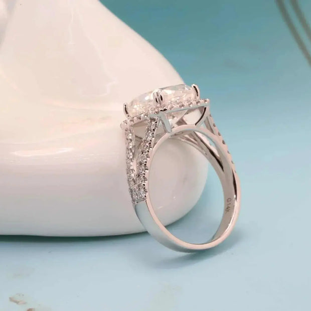 Silver ring with a 5.0ct cushion-cut diamond solitaire and pavé band, Starfire Crown of Avaloria design