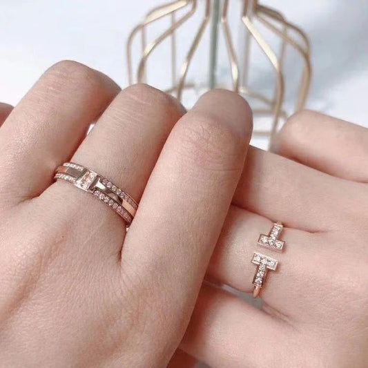 2 carat moissanite diamond engagement ring in 18K white gold with classic sparkling setting
