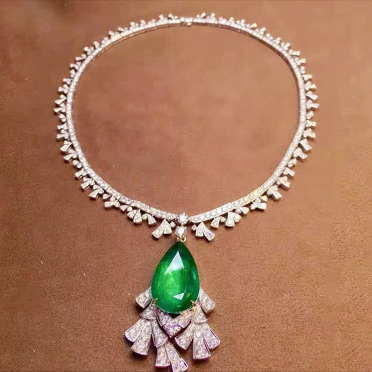 SGARIT Collana Di Pietre Preziose luxury necklace with 22.97ct natural emerald pendant in 18k gold for weddings and engagements